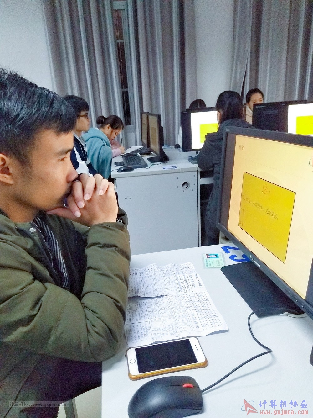 171123lypx328.jpg