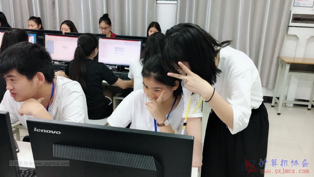 180517EXDZBGTBCLJHSYYPX43.jpg