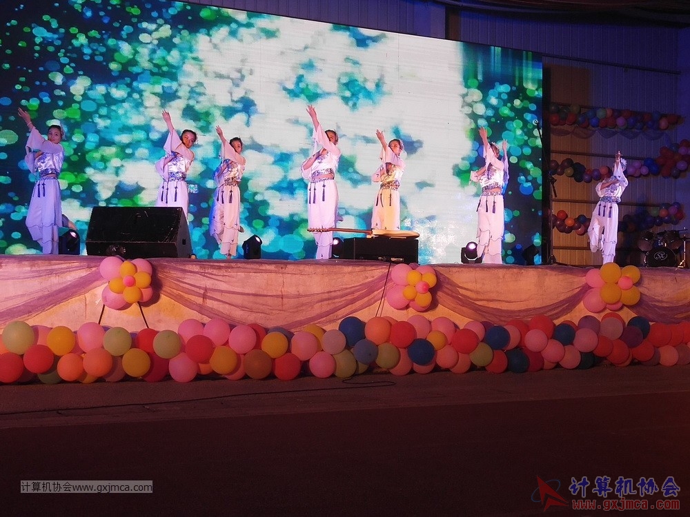 180525strzywh48.jpg
