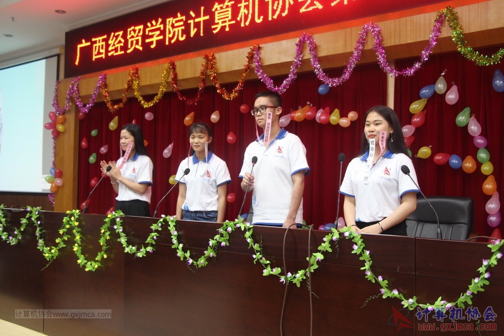 180609TLJJS256.JPG