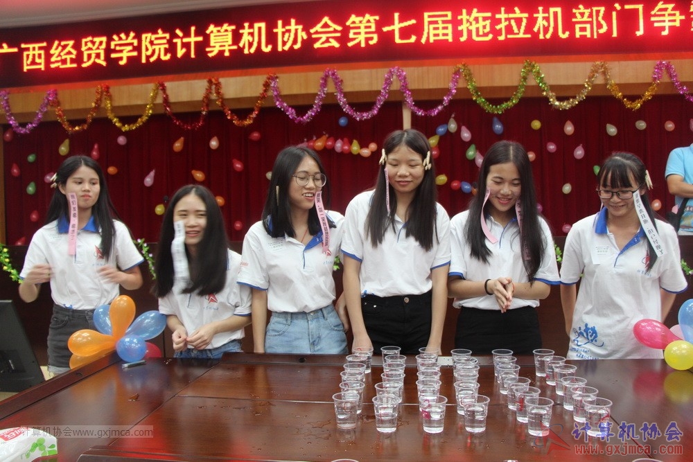 180609TLJJS285.JPG