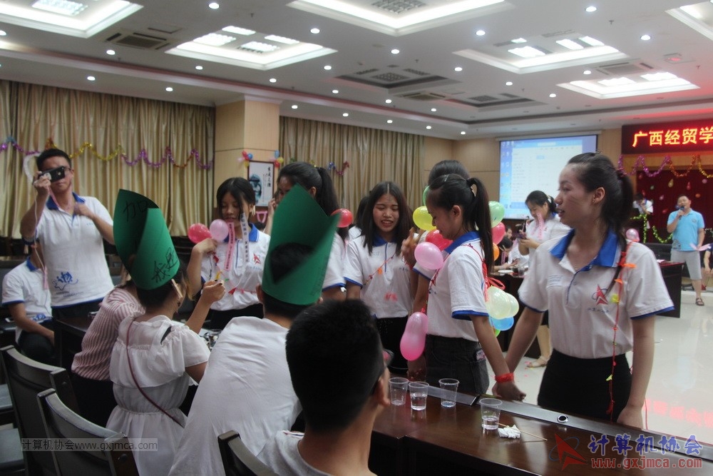 180609TLJJS298.JPG