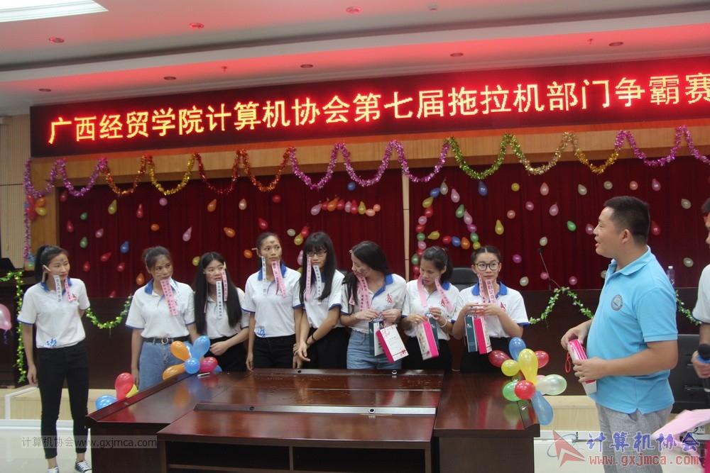180609TLJJS305.JPG