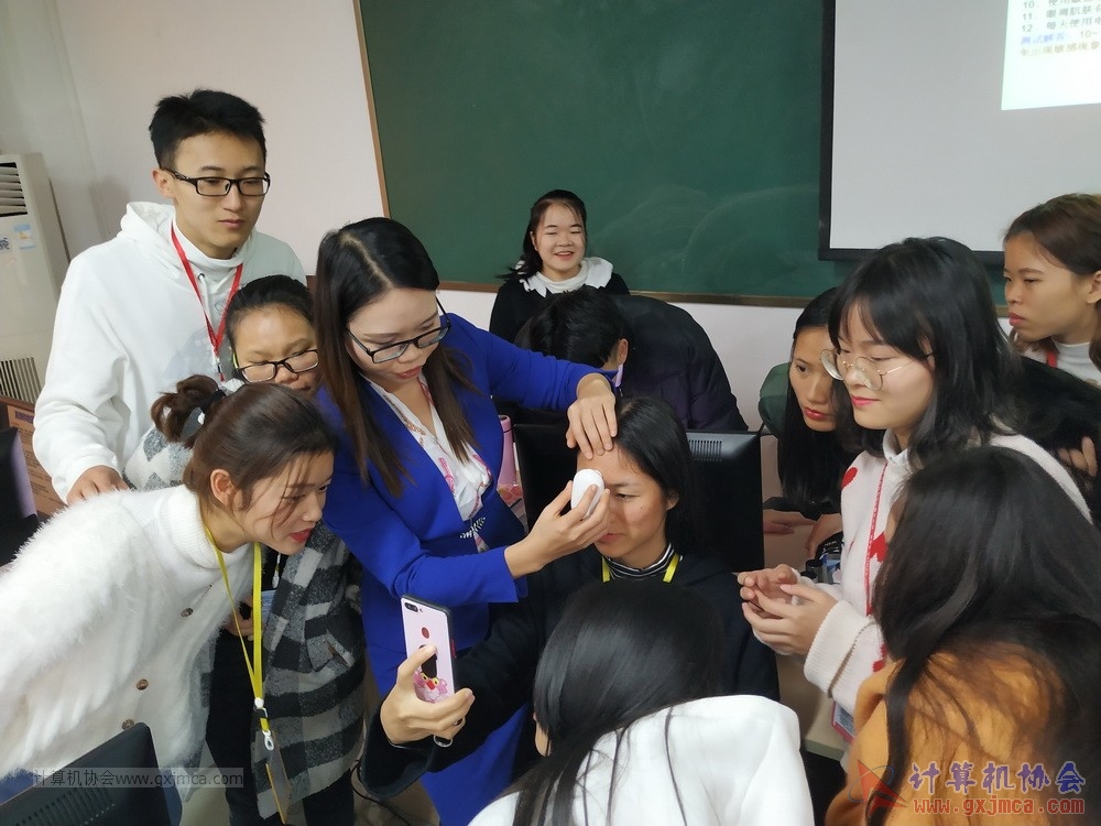 20181219xh2017-2018rcpfbyjqpx29.jpg
