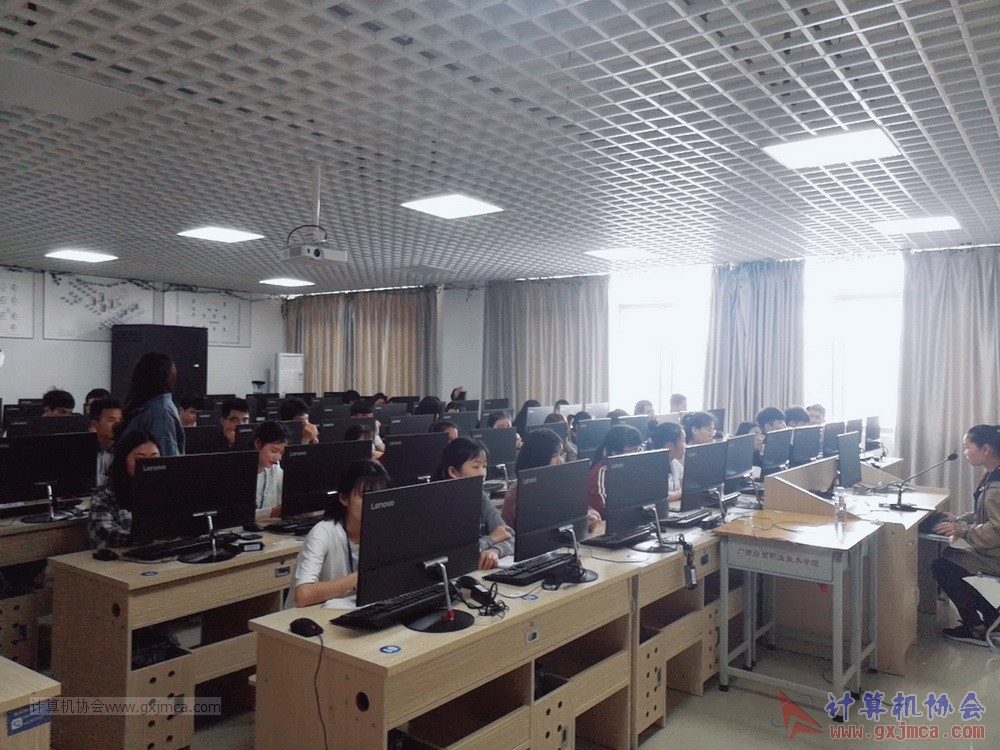 180320txcl01.jpg