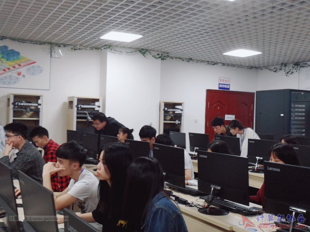 180320txcl44.jpg