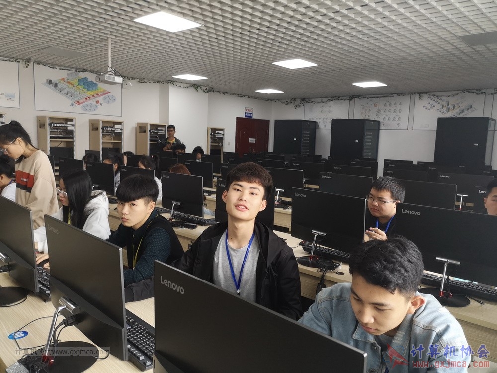180320txcl53.jpg
