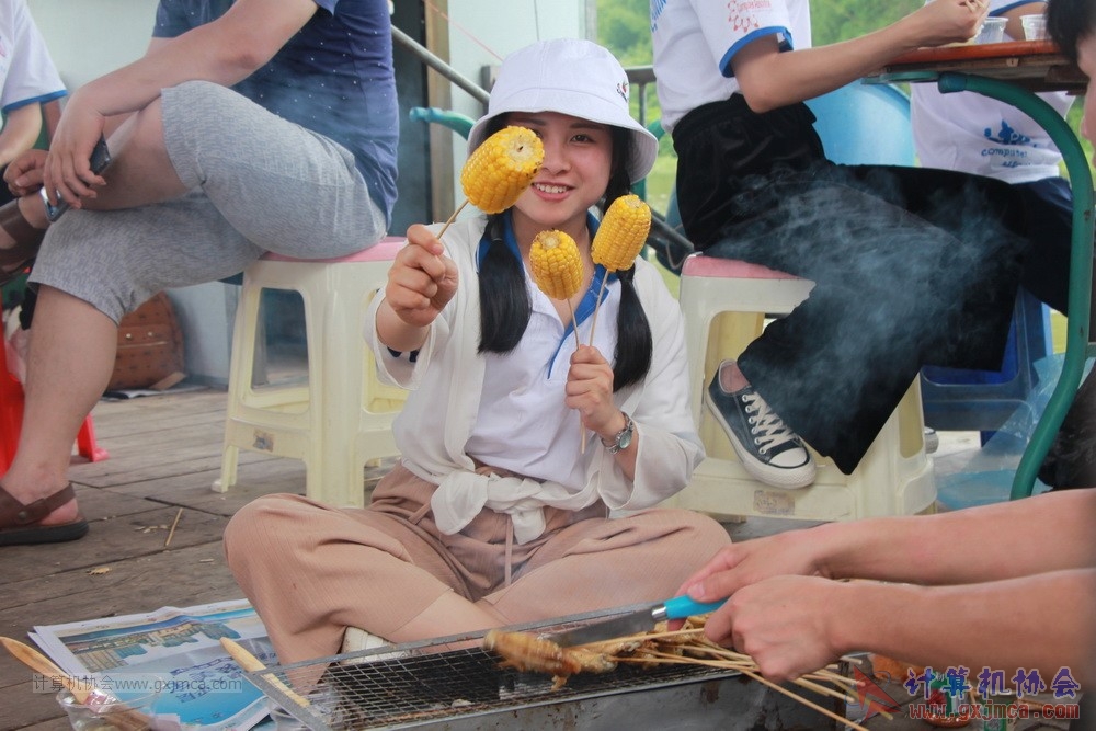 180512xhcy375.JPG