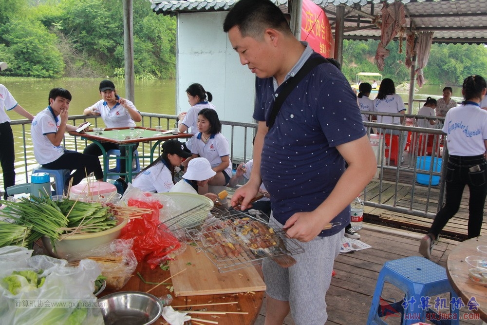 180512xhcy380.JPG
