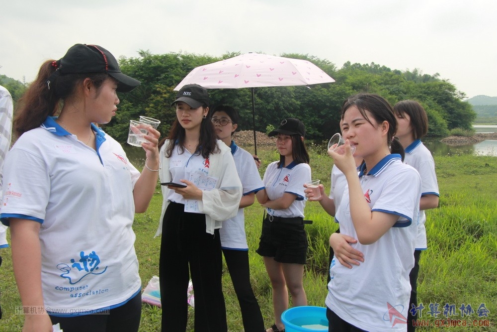 180512xhcy452.JPG