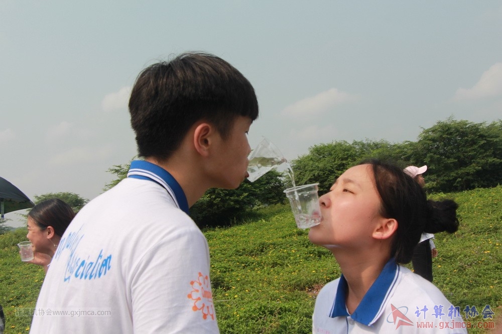 180512xhcy592.JPG