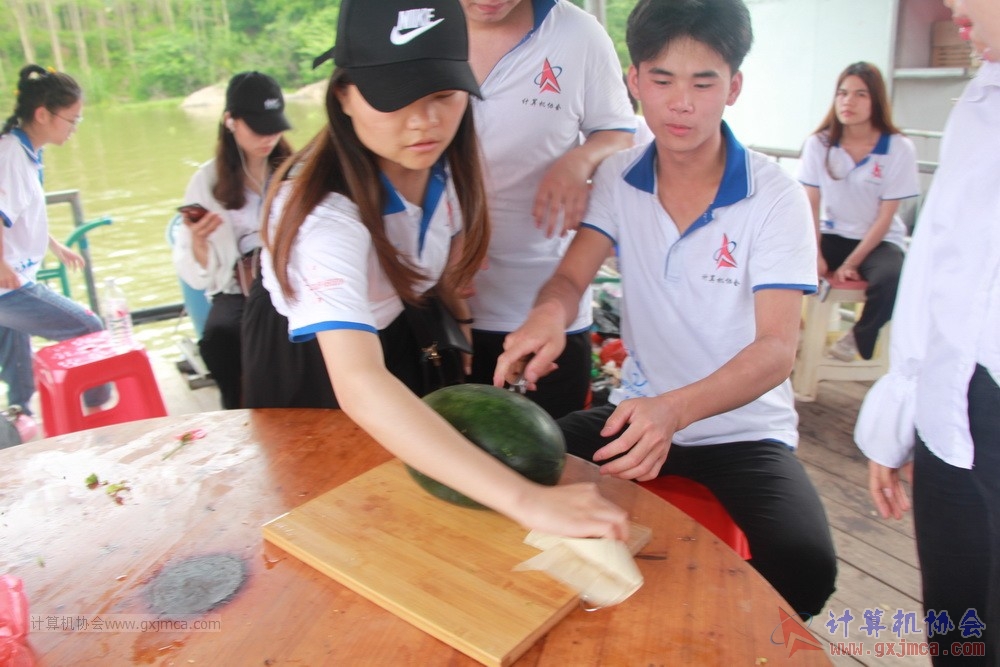 180512xhcy713.JPG