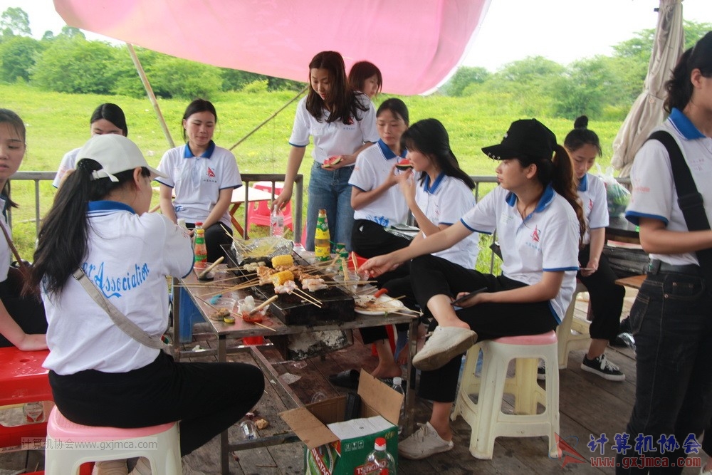 180512xhcy723.JPG