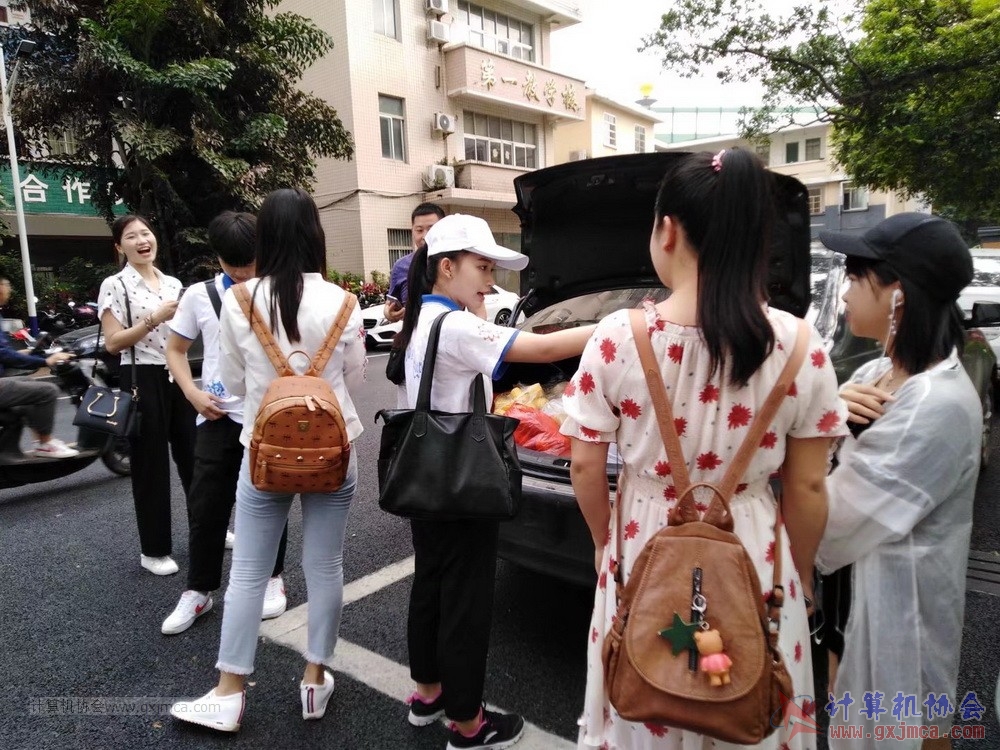 180512xhcy021.jpeg