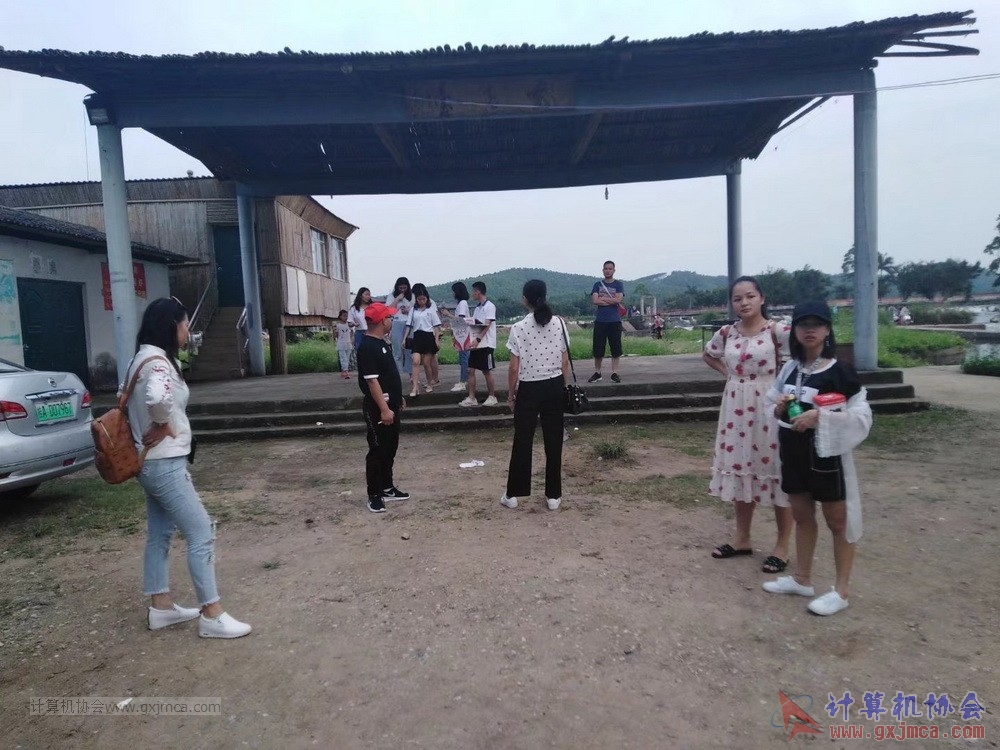 180512xhcy026.jpeg