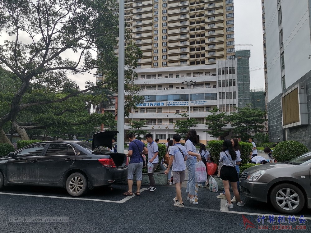 180512xhcy156.jpg