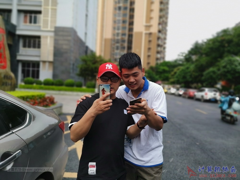 180512xhcy169.jpg