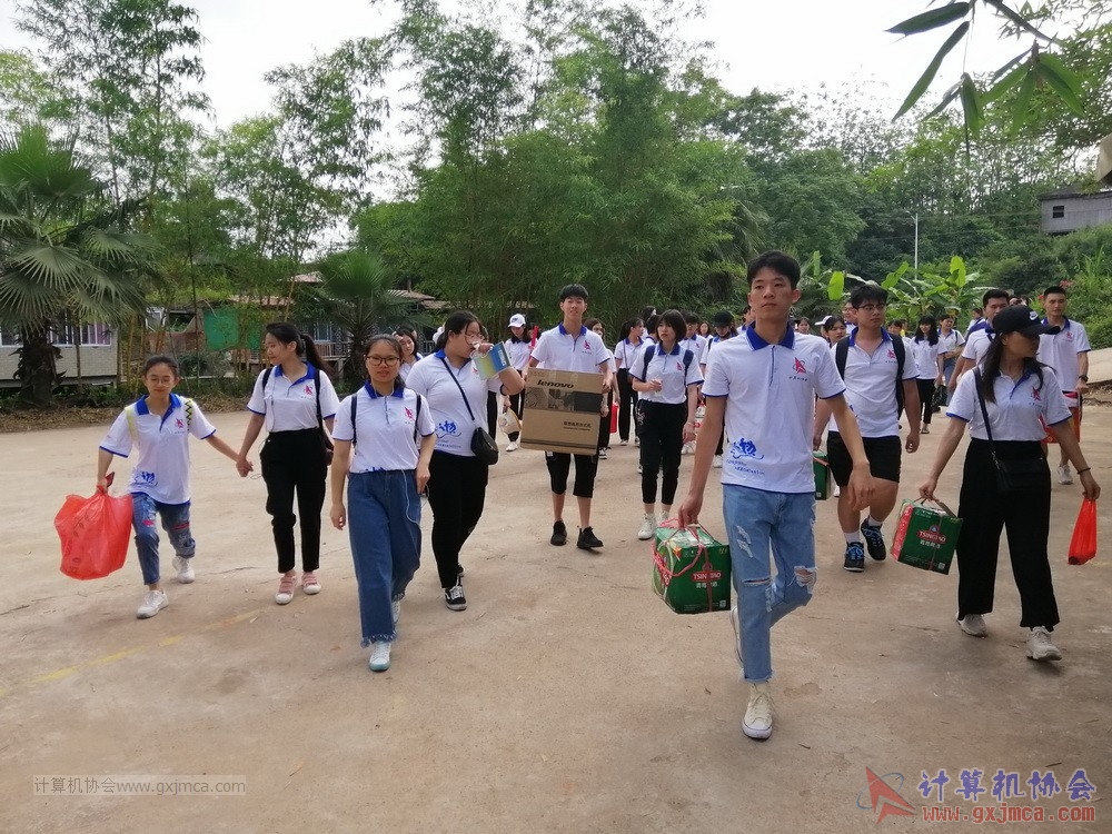 180512xhcy185.jpg