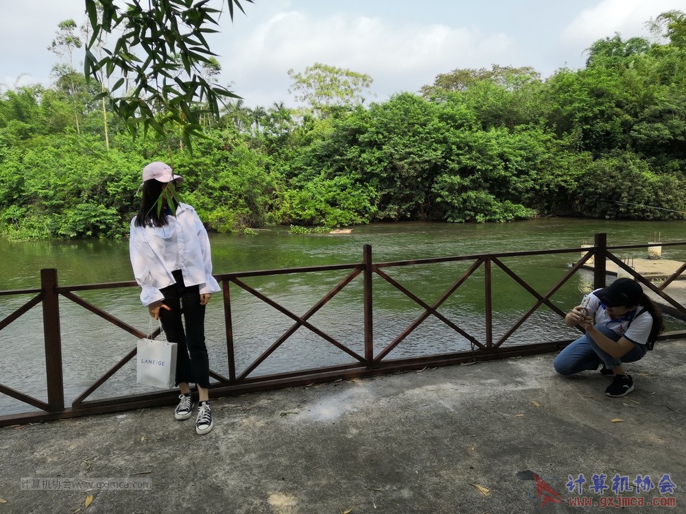 180512xhcy196.jpg