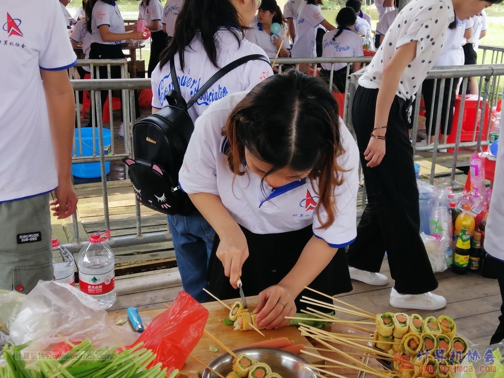 180512xhcy238.jpg