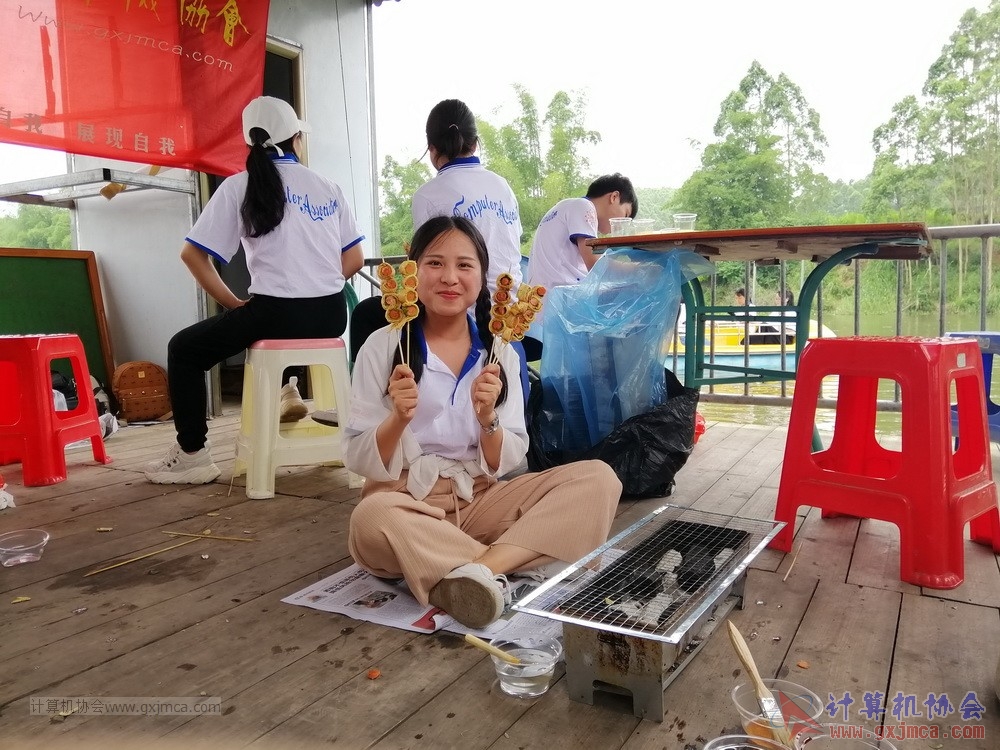 180512xhcy239.jpg