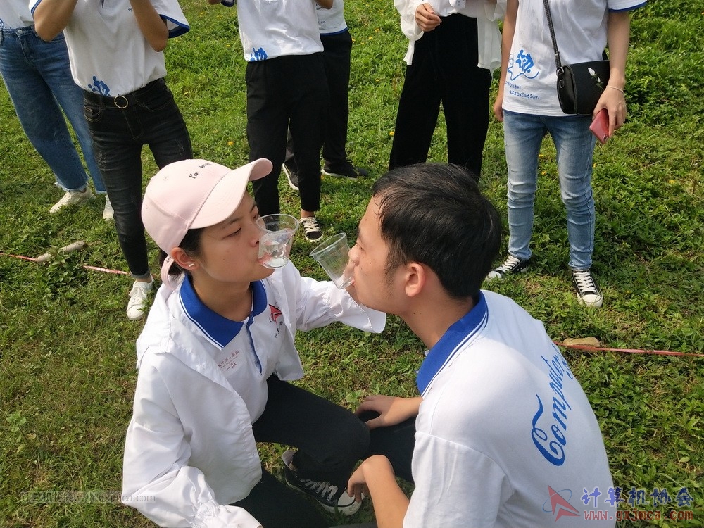 180512xhcy243.jpg