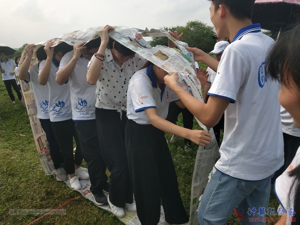 180512xhcy304.jpg