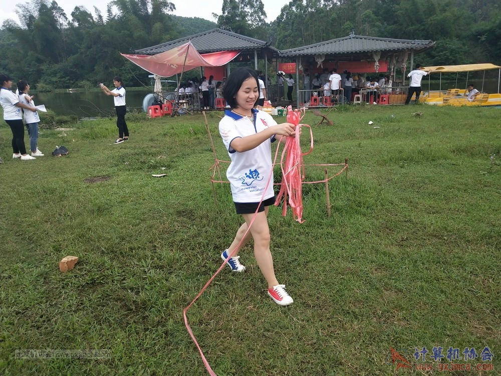 180512xhcy316.jpg