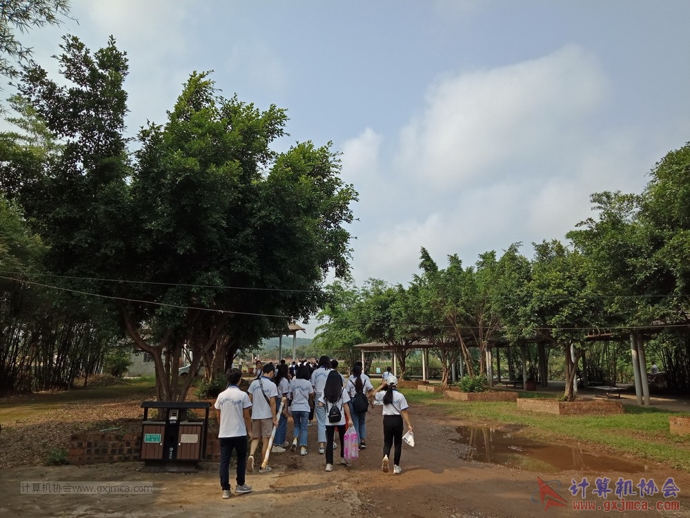 180512xhcy334.jpg