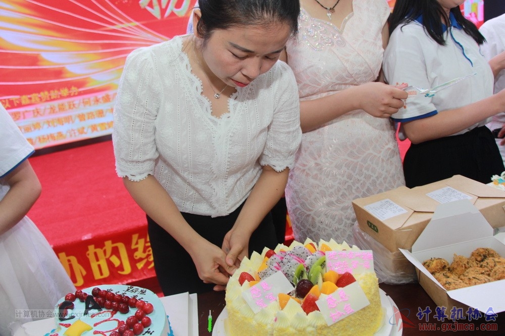 20190615qxhclssznghxh14ssrparty456.JPG