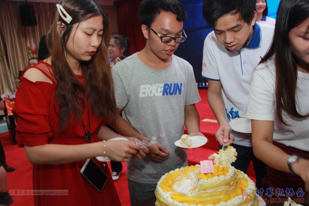20190615qxhclssznghxh14ssrparty470.JPG