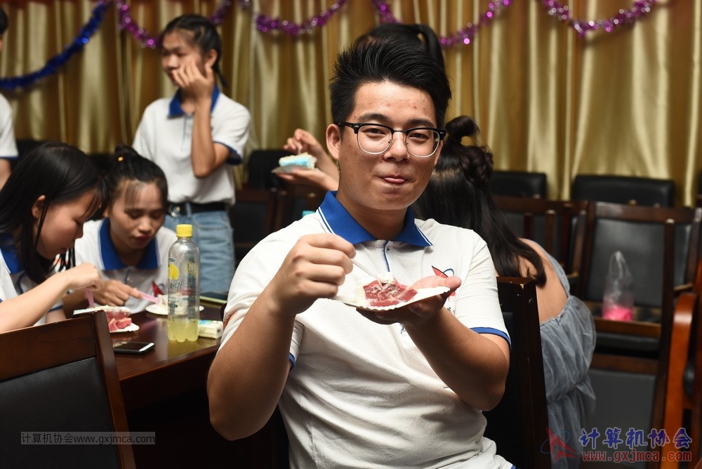 20190615qxhclssznghxh14ssrparty826.JPG