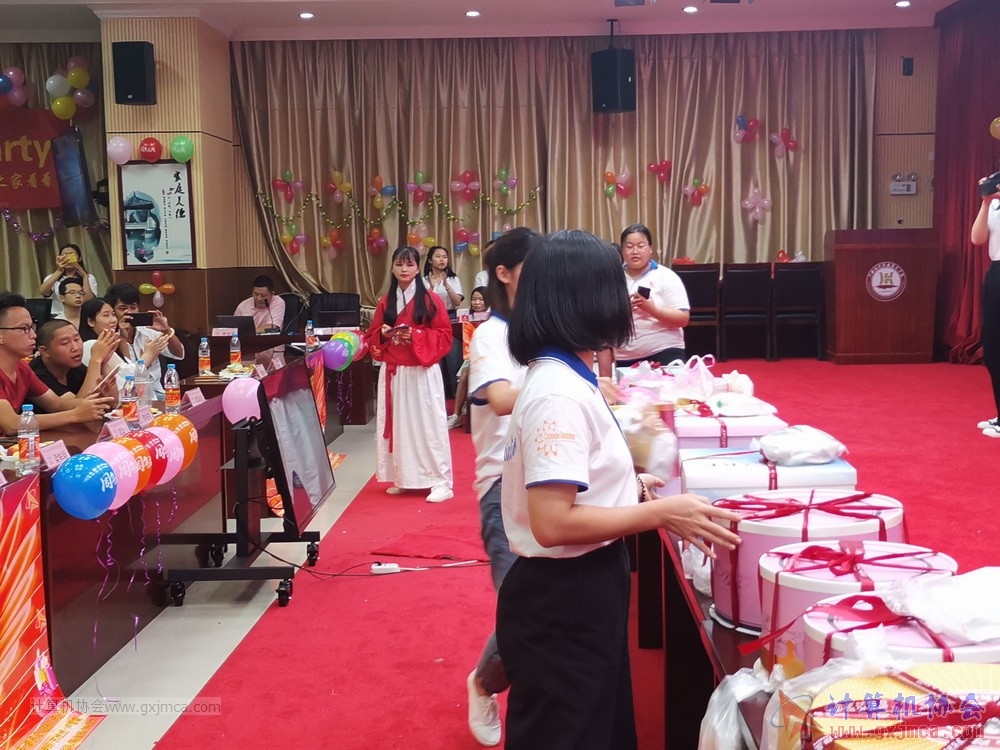 20190615qxhclssznghxh14ssrparty1195.jpg