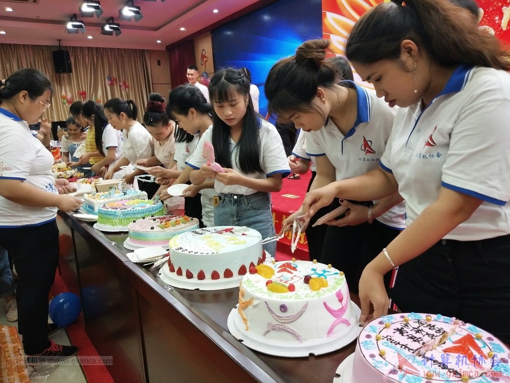 20190615qxhclssznghxh14ssrparty1228.jpg