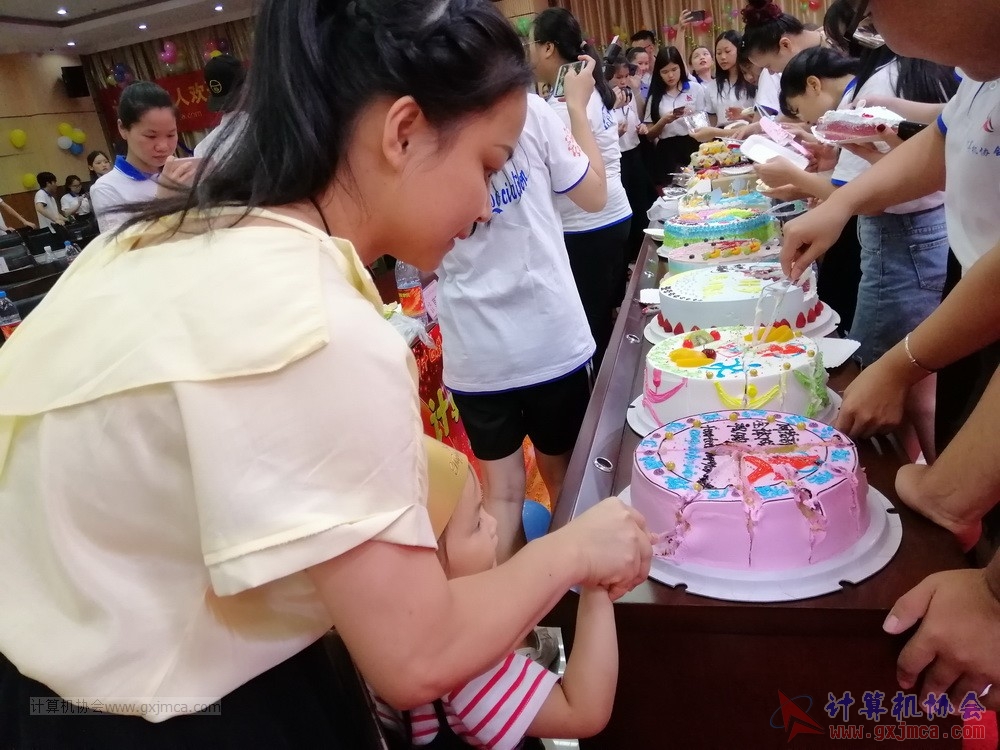 20190615qxhclssznghxh14ssrparty1231.jpg