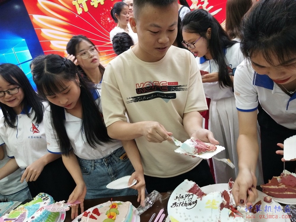 20190615qxhclssznghxh14ssrparty1257.jpg