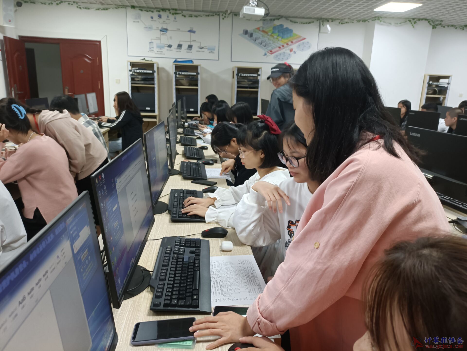 85A2D7CAE138CC403DEF100460E115BC.jpg