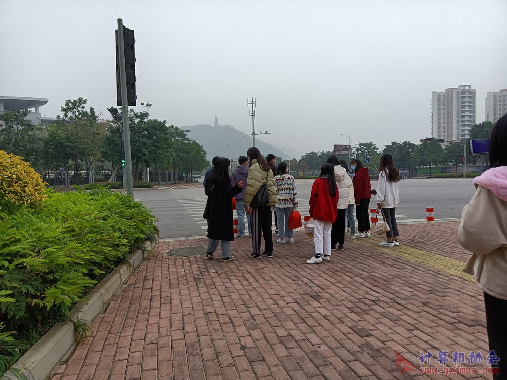 201226nnbwg016.jpg