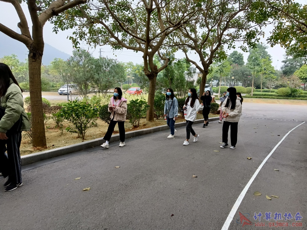 201226nnbwg023.jpg
