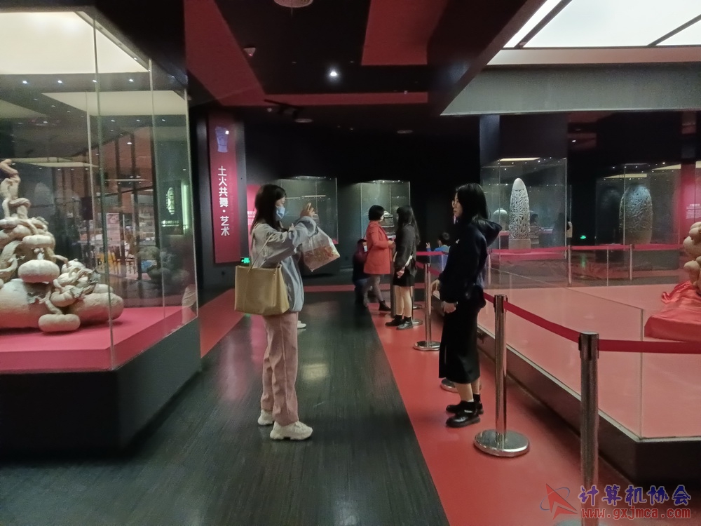 201226nnbwg034.jpg