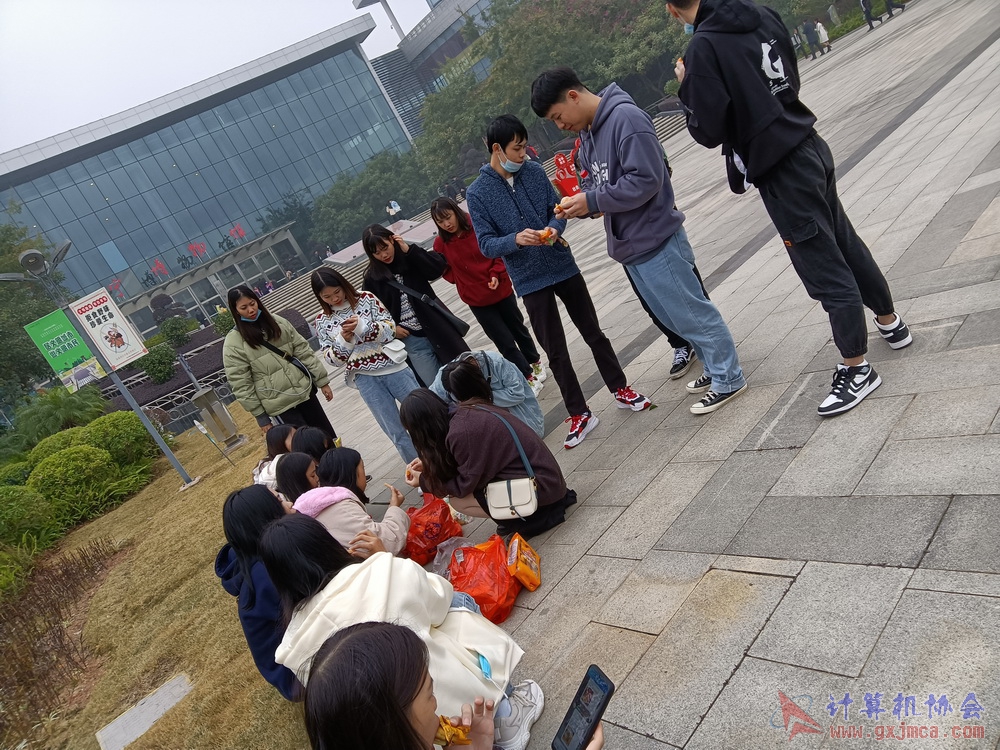 201226nnbwg151.jpg