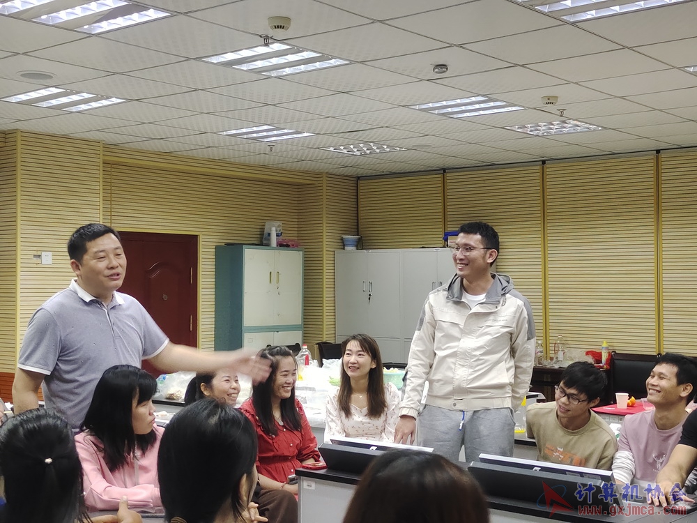 230512CA18znqcbh149.jpg