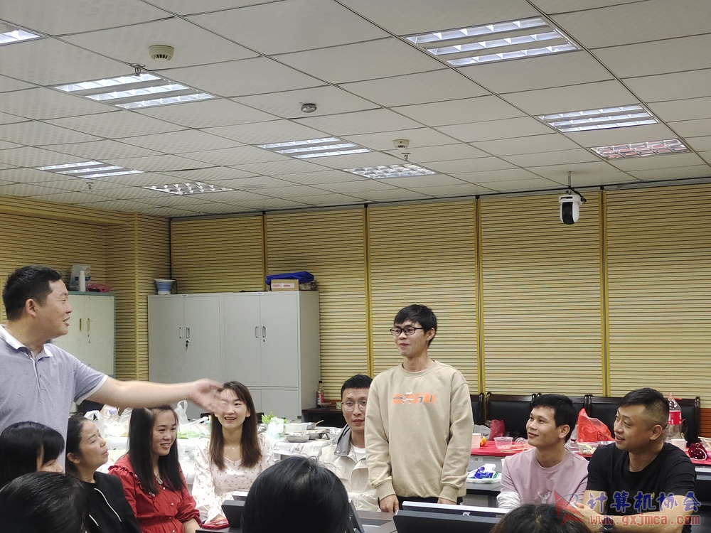 230512CA18znqcbh148.jpg