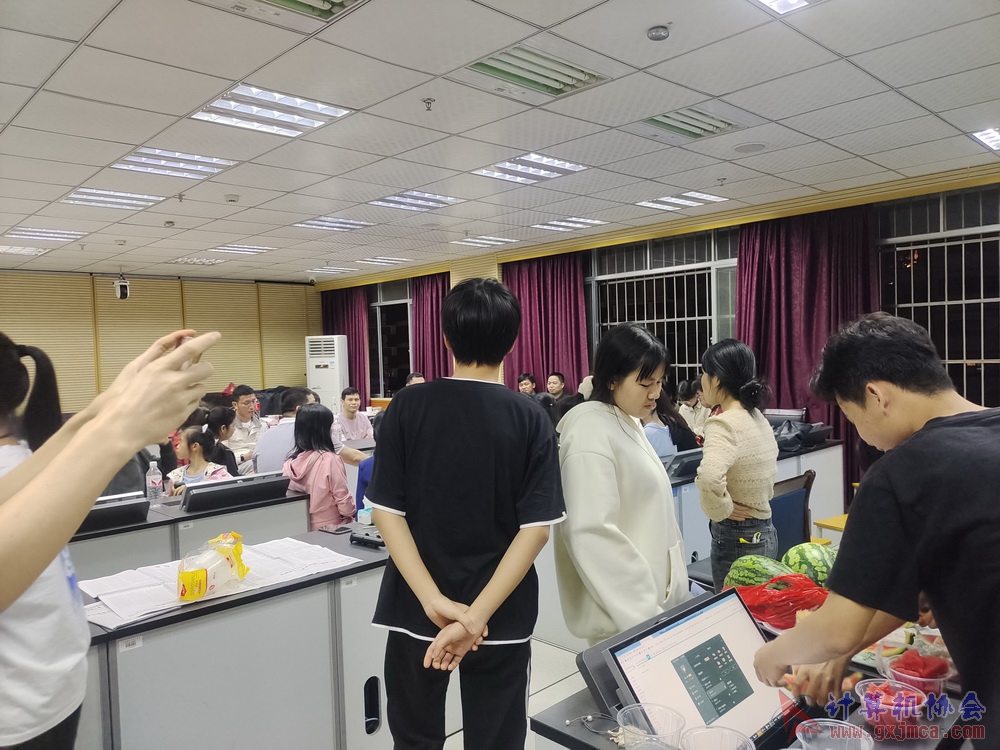 230512CA18znqcbh175.jpg