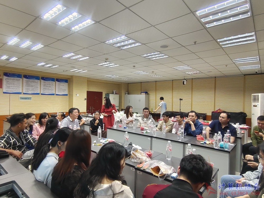 230512CA18znqcbh180.jpg