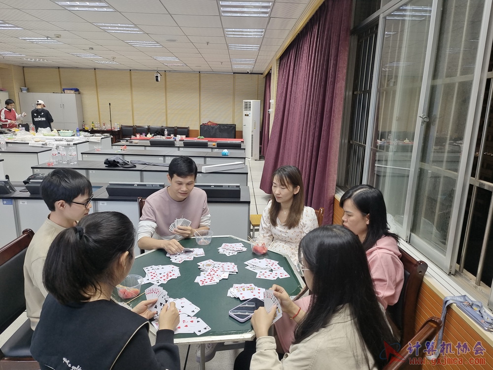 230512CA18znqcbh005.jpg