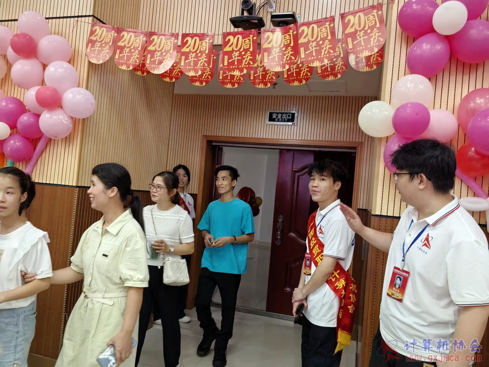 250621CA1825.jpg