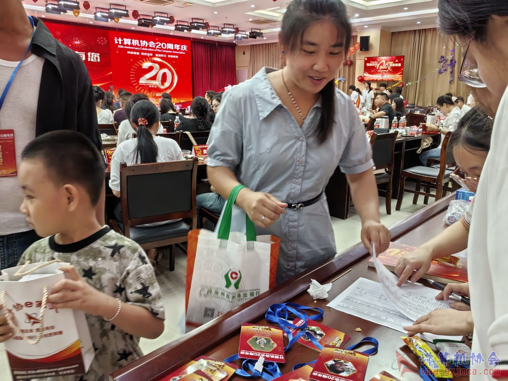 250621CA1857.jpg