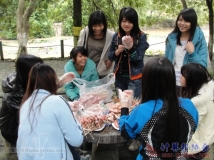 2012-12-02协会九届全体干部药用植物园烧烤联谊活动（01）