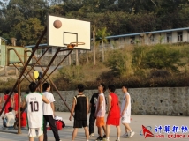 2011-12-26协会第八届新老成员篮球友谊赛（01）